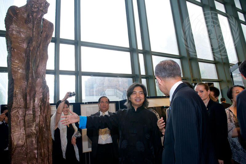 Chinese Sculpture Exhibition Opens at UN Headquarters