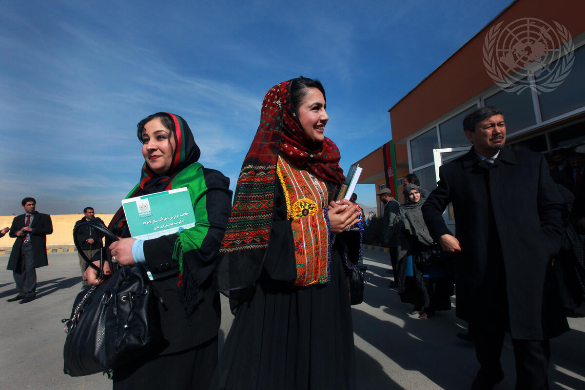 Afghanistan Swears in New Parliamentarians