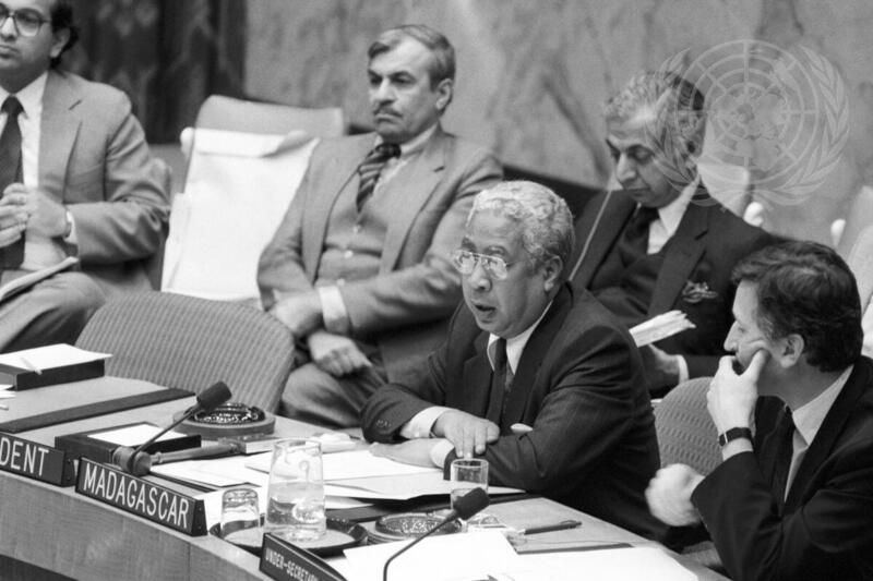 Security Council Unanimously Condemns South African Action against Crossroads Protesters