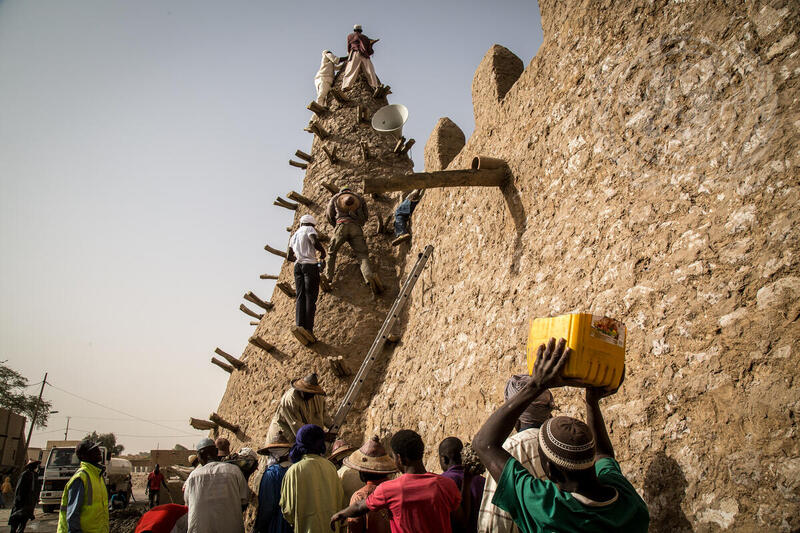 Maintenance of Djingareyber Mosque of Timbuktu