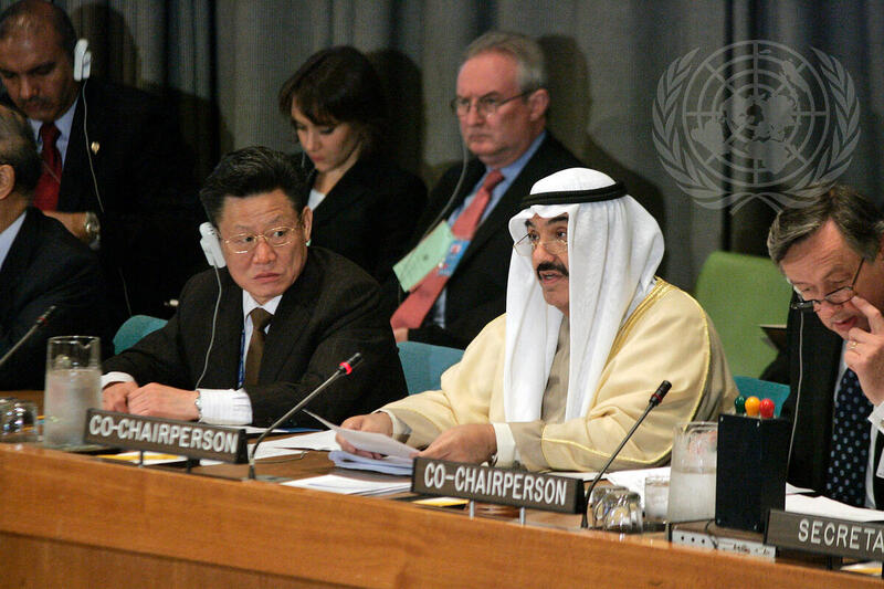 Prime Minister of Kuwait Addresses MDGs Roundtable Discussion