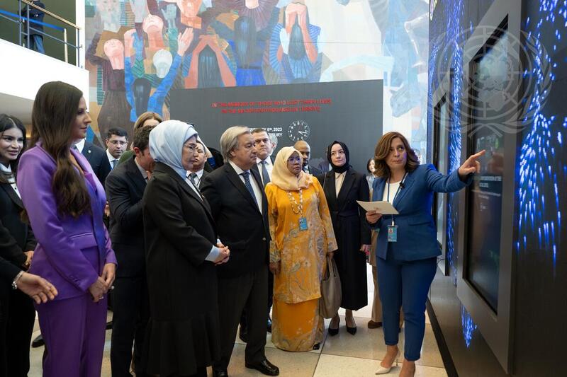 Secretary-General and First Lady of Türkiye Visit Memorial Wall