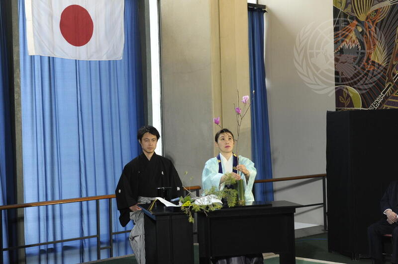 Ikenobo Presents Flower Offering Ceremony for Peace at UNHQ