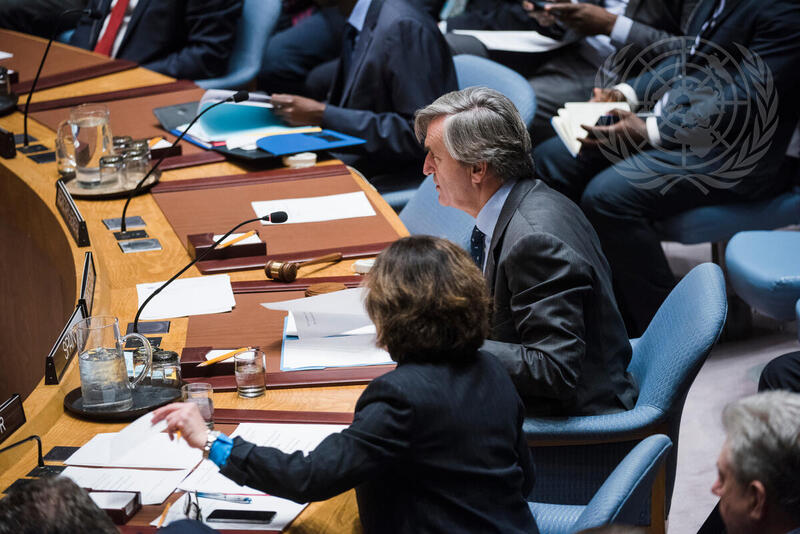 Security Council Adopts Resolution on Monitoring of Evacuations in Aleppo, Syria