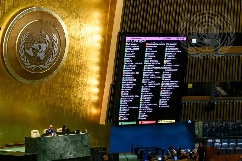 General Assembly Adopts Resolution Demanding an Immediate Humanitarian Ceasefire in Gaza