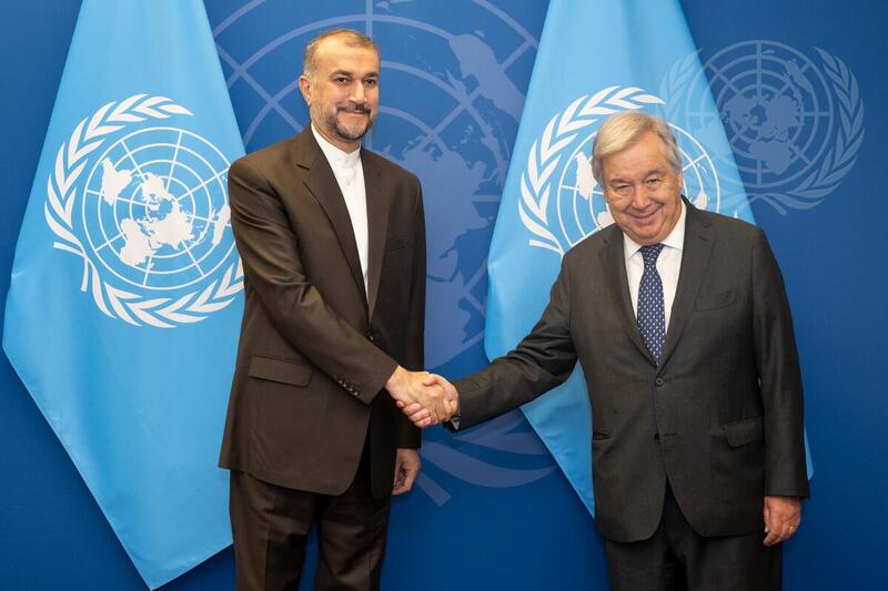 Secretary-General Meets with Foreign Minister of Iran