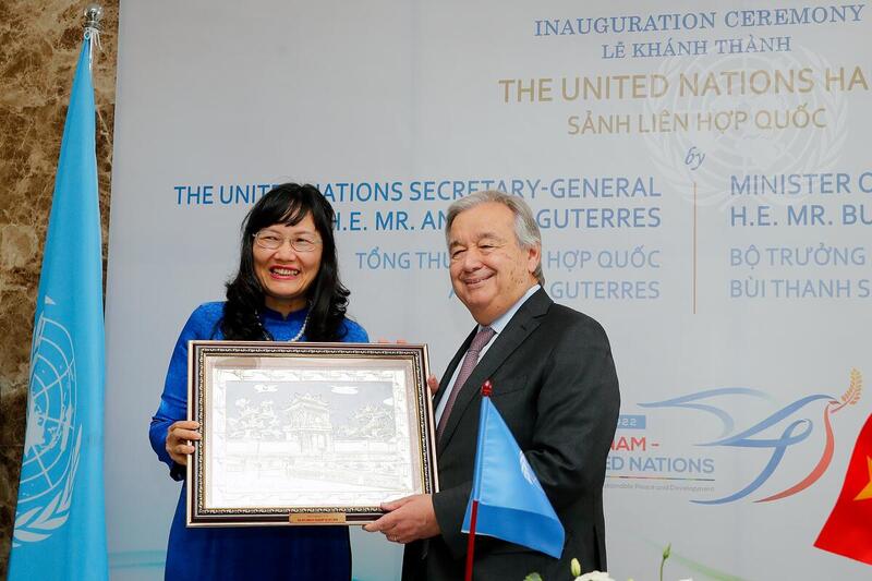 Secretary-General Visits Viet Nam