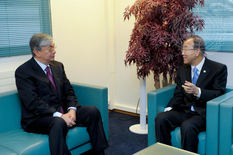Secretary-General Meets UNOG Director-General