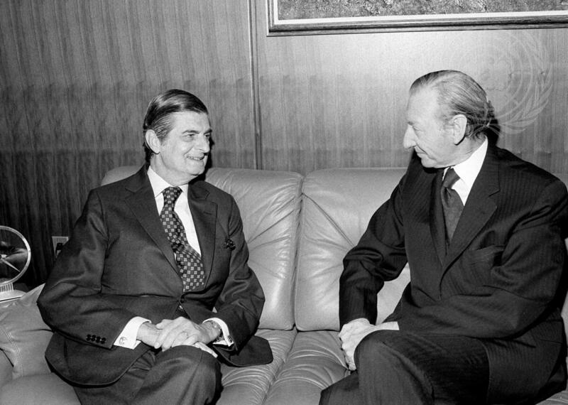 Foreign Minister of Greece Meets Secretary-General