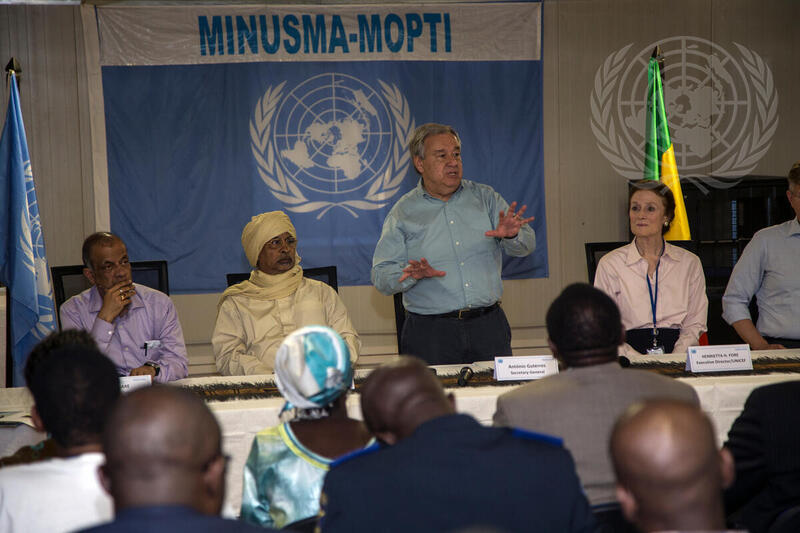 Secretary-General Visits Mali