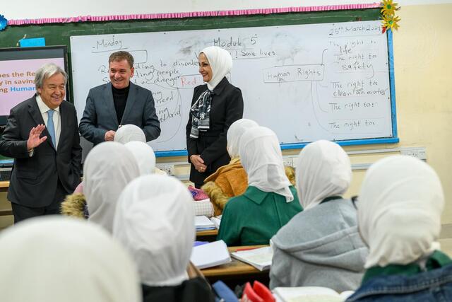 Secretary-General Visits UNRWA School for Palestine Refugees