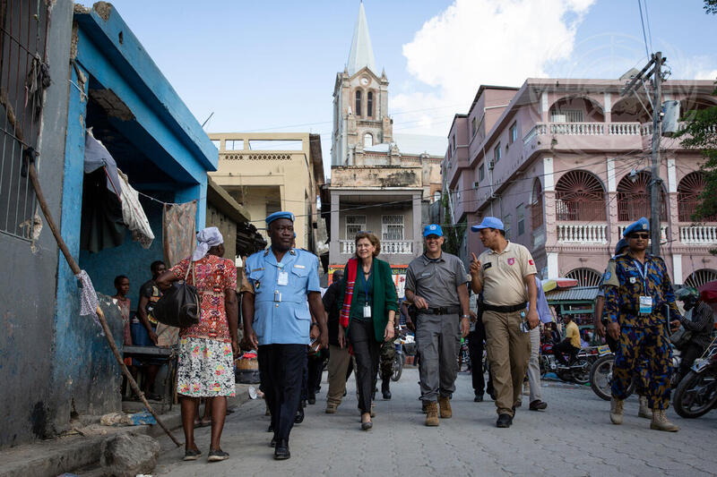 Head of MINUJUSTH Visits UNPOL's Offices in Miragoane, Haiti