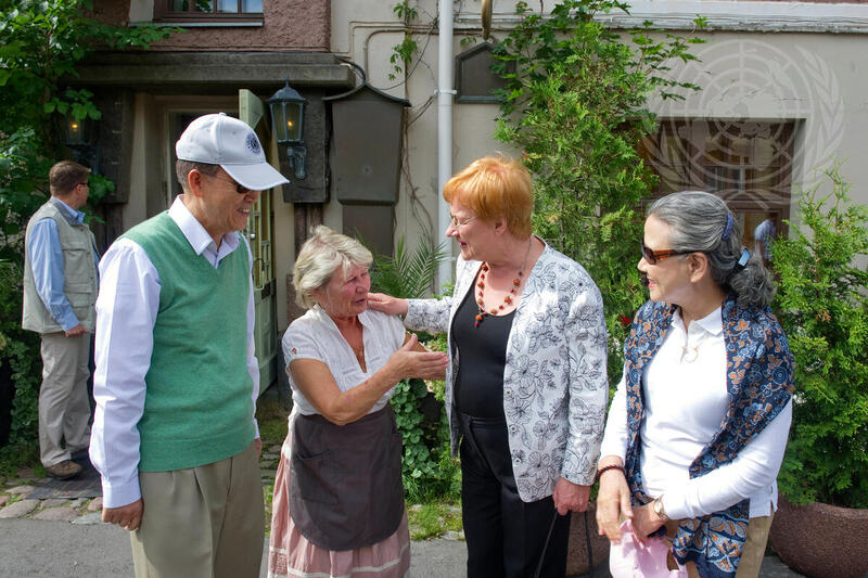 Secretary-General and Finnish President Visit Naantali