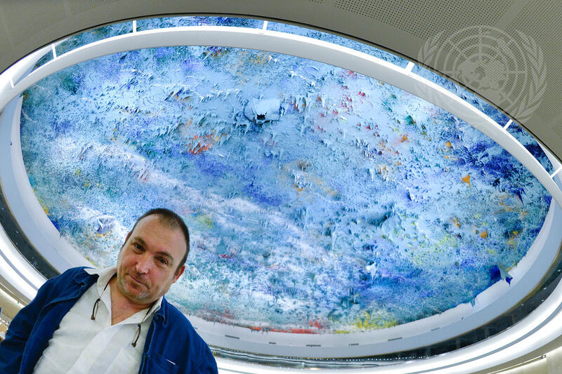 Spanish Artist Visits Ceiling He Created at UNOG's Council of Human Rights