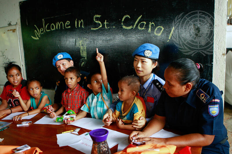 UNPOL and Timorese Police Officers Visit Dili Orphanage