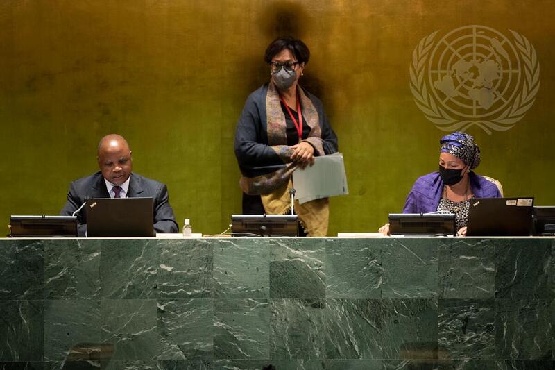 General Assembly Continues Debate of 76th Session