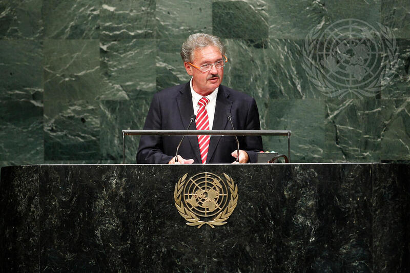 Foreign Minister of Luxembourg Addresses Assembly Session on Population and Development