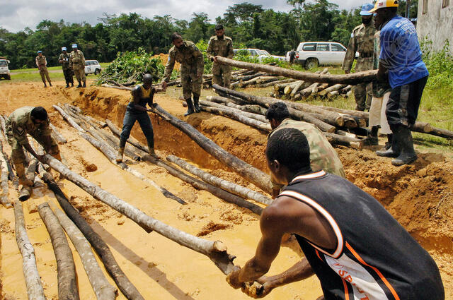 UNMIL Assists in Repairing Road in Voinjama, Liberia