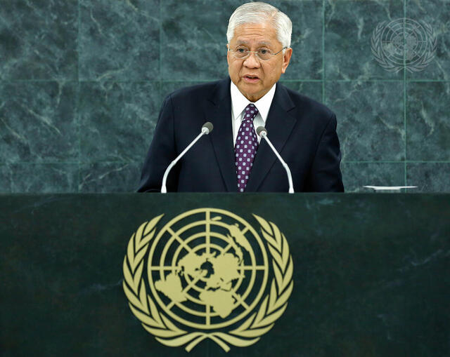 Foreign Secretary of Philippines Addresses General Assembly
