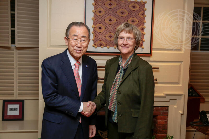 Secretary-General Meets President of Harvard University