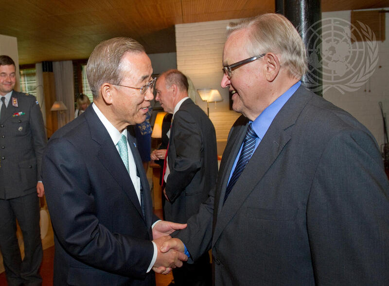 Secretary-General Meets Former Finnish President Ahtisaari