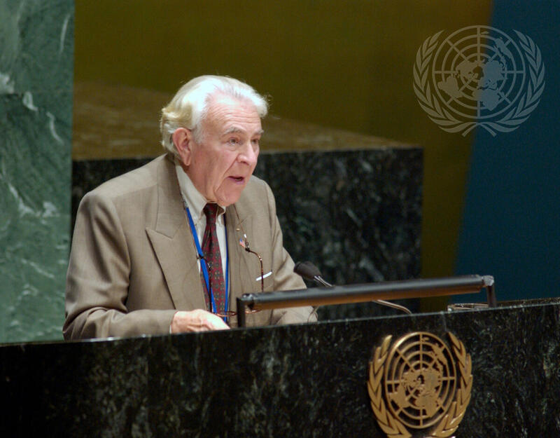 General Assembly Begins its Consideration of Oceans and the Law of the Sea