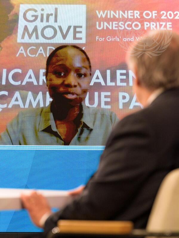 Secretary-General Meets with Girl MOVE Academy