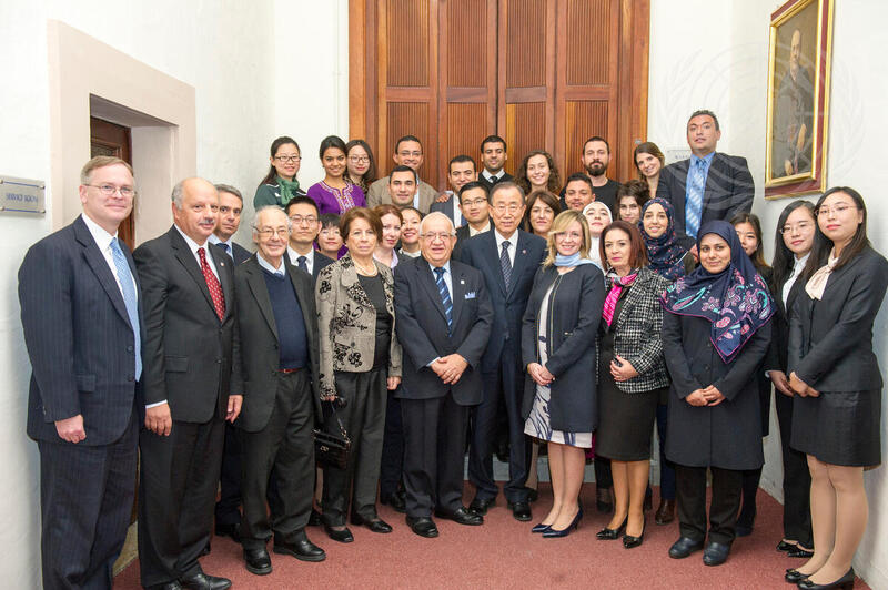 Secretary-General Receives Elisabeth Mann Borgese Medal for Work on SDGs and Oceans
