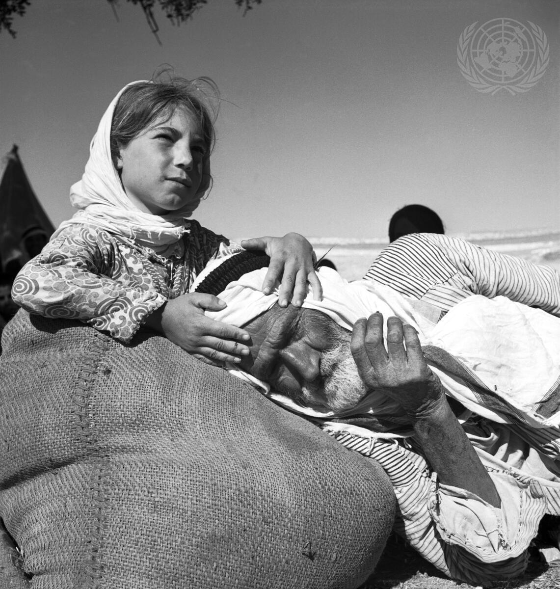 Palestine Refugees Crossing Frontiers