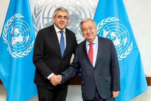 Secretary-General Meets with Secretary-General of United Nations Tourism