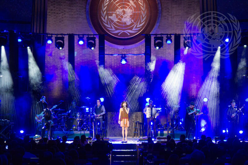"Tunes for Peace" Concert at UN by Israeli Singer Rita