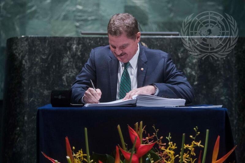 Prime Minister of Aruba Signs Paris Agreement on Climate Change