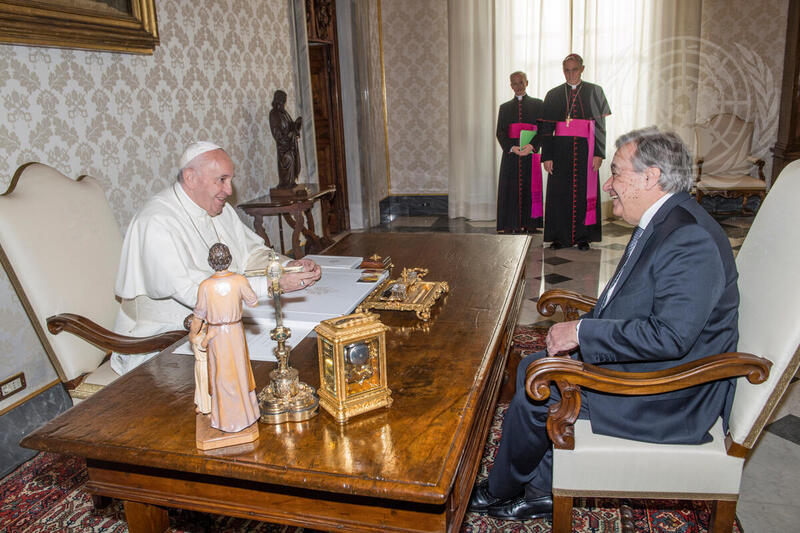 Secretary-General Meets with Pope Francis