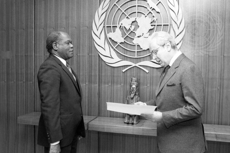 New Permanent Representative of Angola Presents Credentials | UN Photo