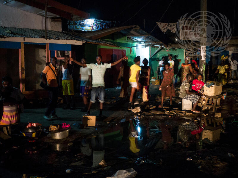 UNPOL and Liberian Police on Joint Night Patrol