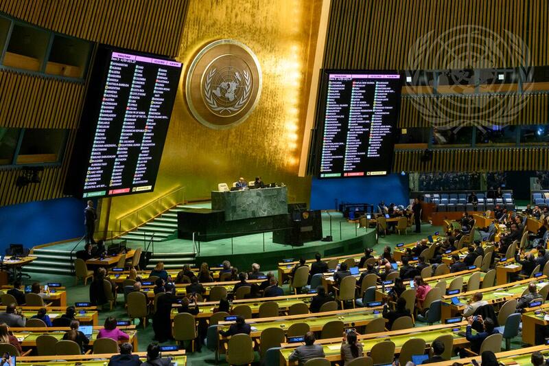General Assembly Adopts Resolution Demanding an Immediate Humanitarian Ceasefire in Gaza