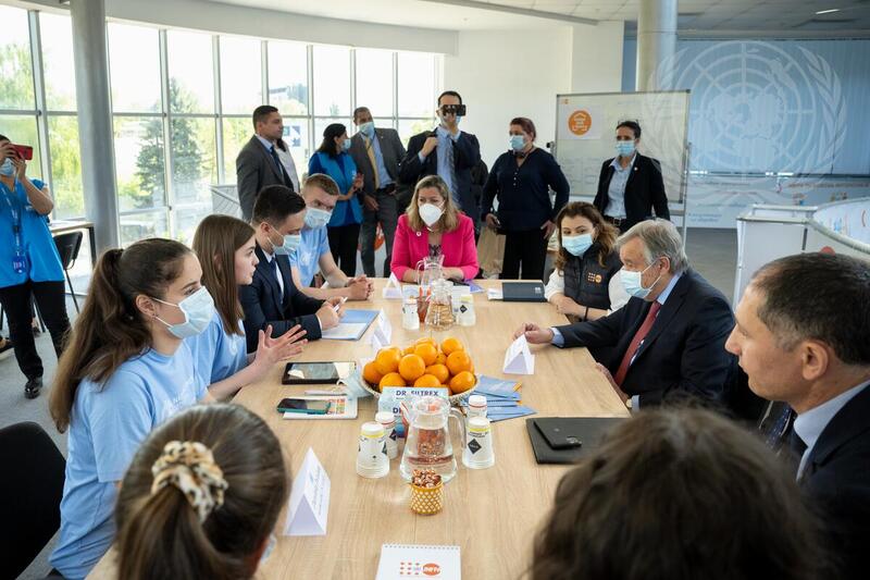 Secretary-General Visits Refugee Centre in Chișinău, Moldova