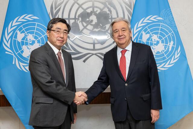 Permanent Representative of Japan Pays a Farewell Call on Secretary-General