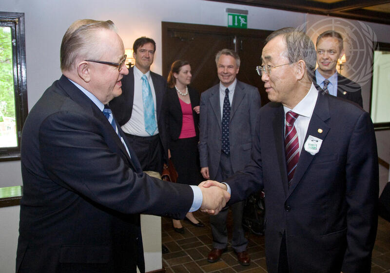 Secretary-General Meets Former Finnish President