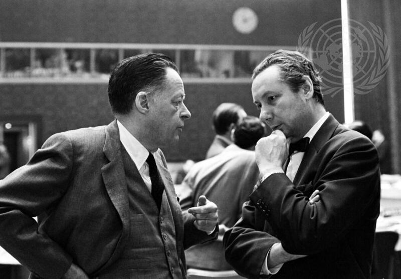 Security Council Asks Secretary-General to Send Representative to Dominican Republic; Calls for Strict Cease-Fire