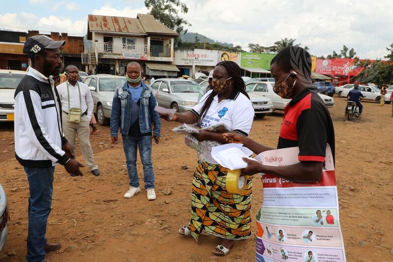 MONUSCO Gender Unit Collaborate to Make Masks