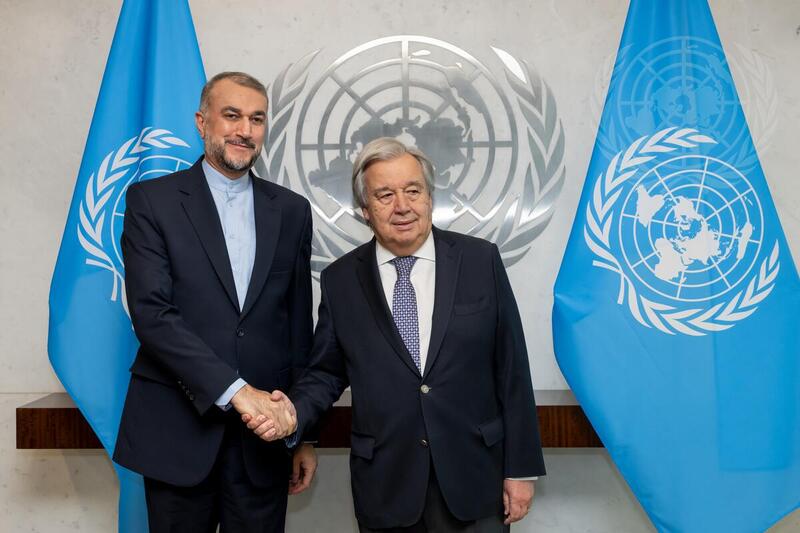 Secretary-General Meets with Foreign Minister of Iran