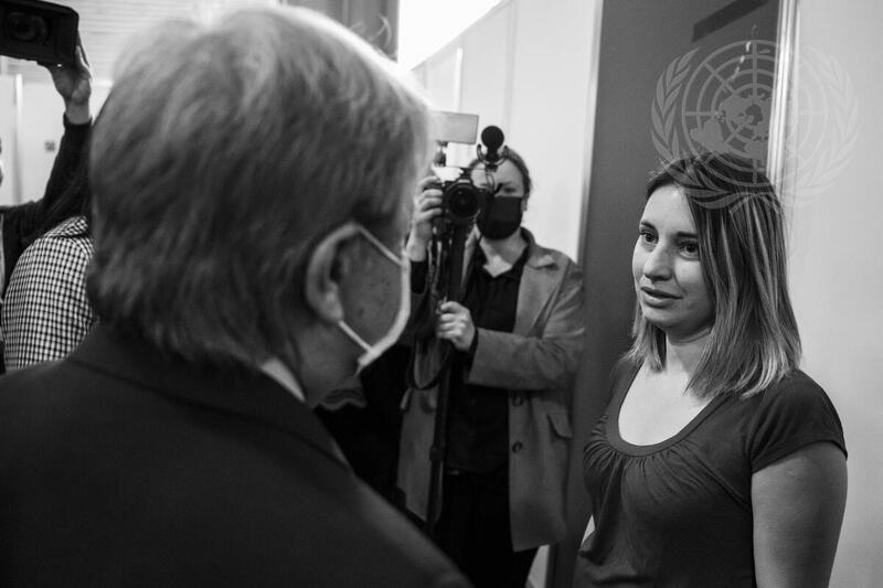 Secretary-General Visits Refugee Centre in Chișinău, Moldova